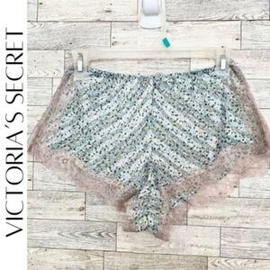 VICTORIA’S SECRET Blue Ditsy Floral Lace Trim Boy Shorts / Hot Pants XS